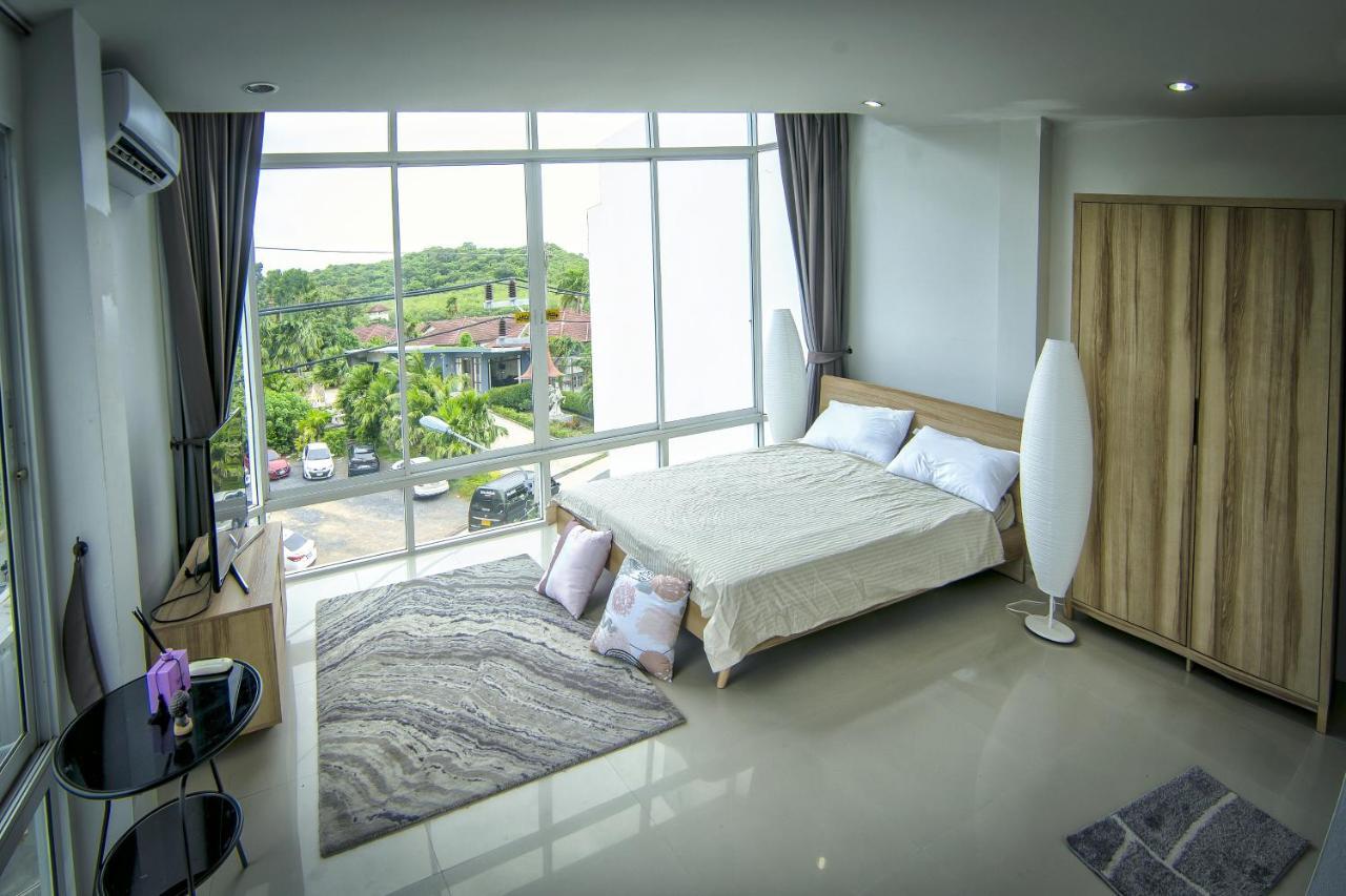 The Chu Cafe / Guesthouse Nai Harn Eksteriør billede